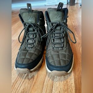 Men's Olive Green Quilted Hiking Boots